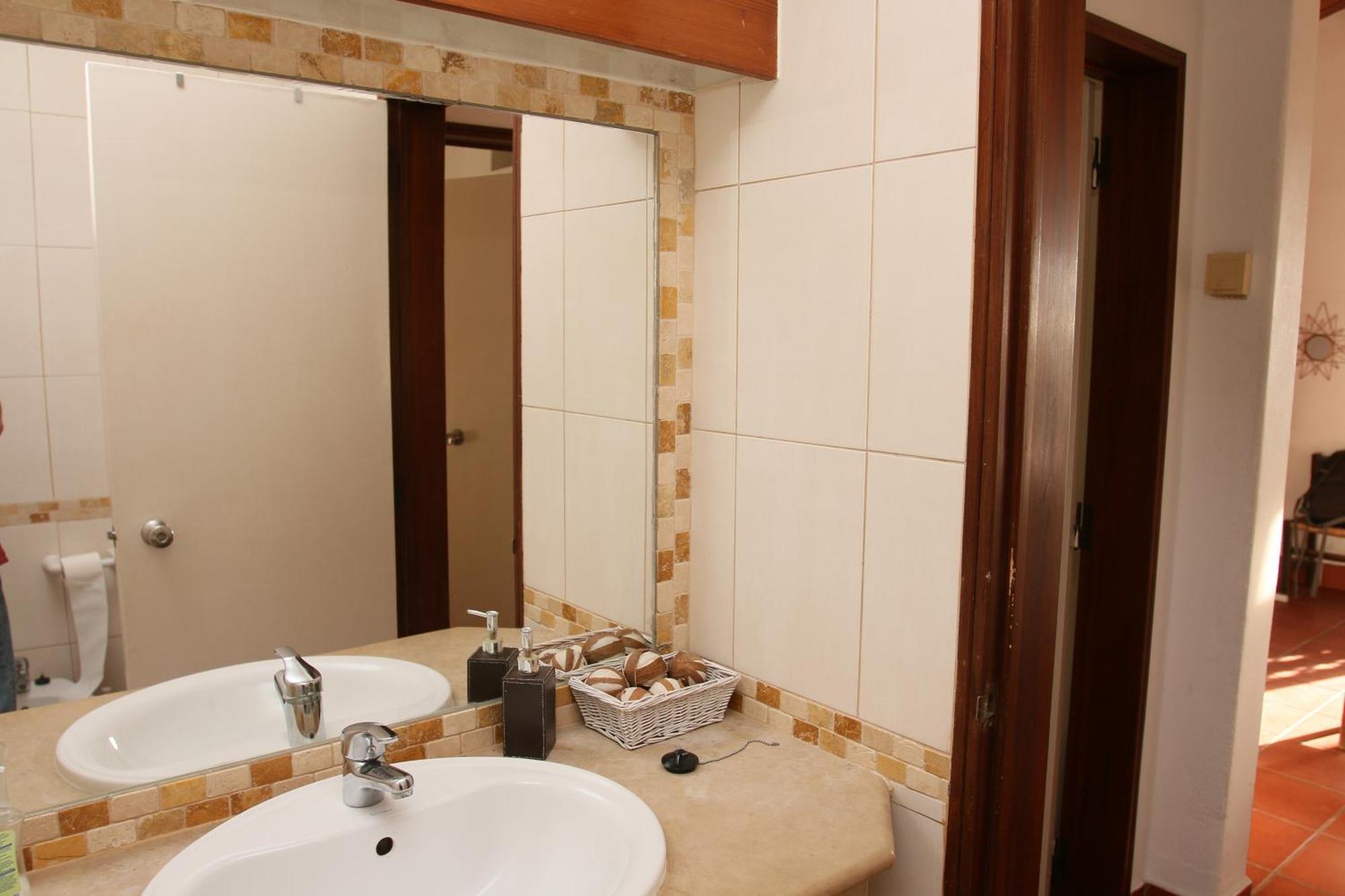 Villa Jacaranda - 550M From The Beach - Free Wifi - By Bedzy อัลบูเฟรา ภายนอก รูปภาพ
